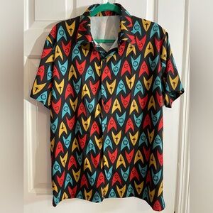 Men’s Medium (M) Star Trek insignia All Over Print Button Down Shirt